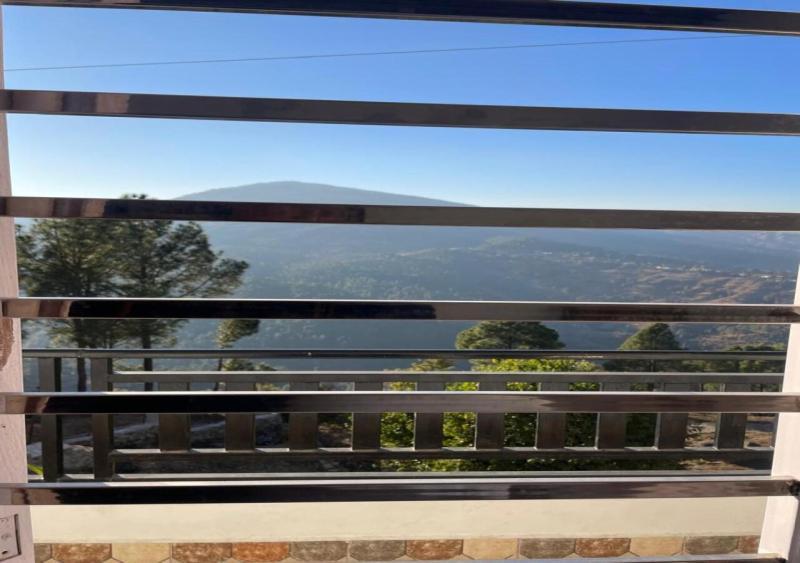 Hotel Maa Bhagwati Almora Exteriör bild